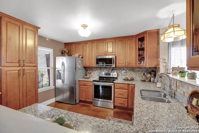 622 Crosspoint Dr - Photo 1