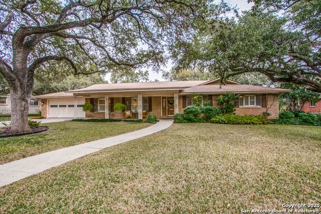 327 Royal Oaks Dr - Photo 1