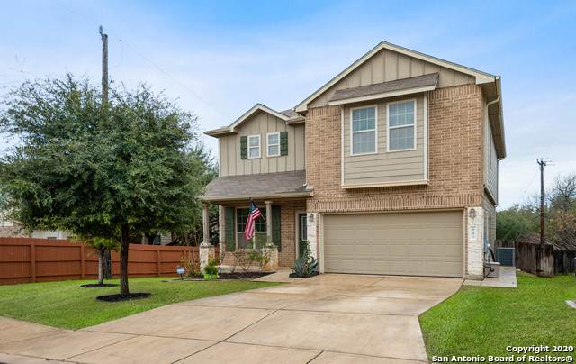 943 Oakwood Way - Photo 1