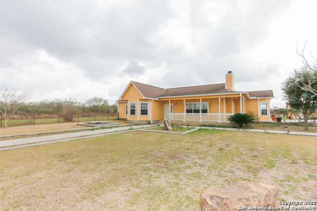 220 Mesquite Rd - Photo 1