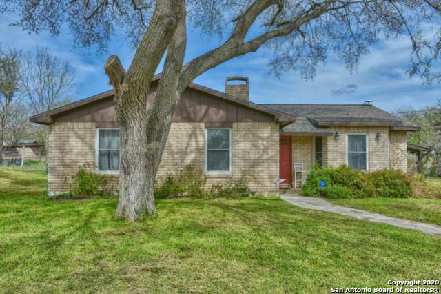 110 Live Oak St - Photo 1