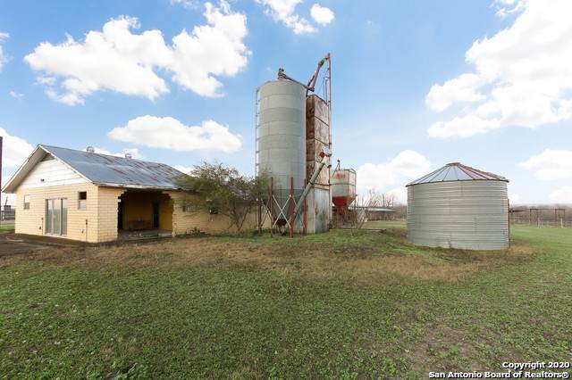26 ACRES +/- 18325 FM 471 - Photo 1 26 ACRES +/- 18325 FM 471 - Photo 1