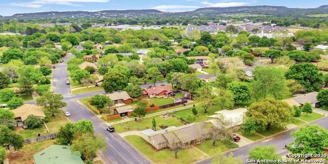 112 Glenmoor Dr - Photo 1