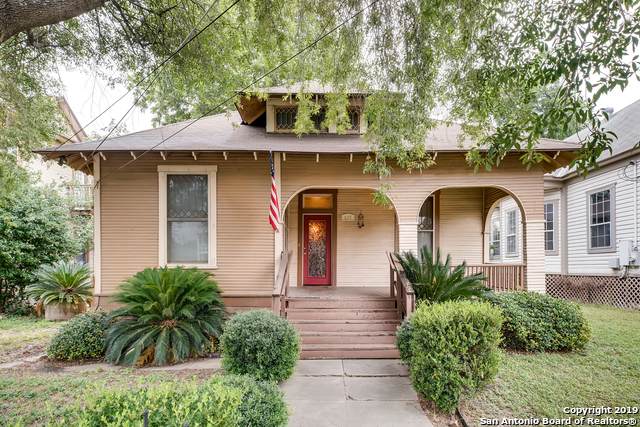 415 Carson St - Photo 1
