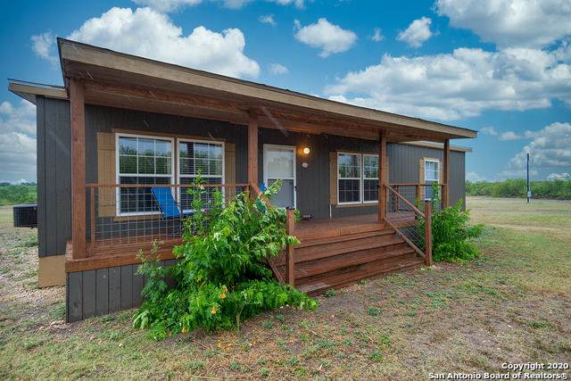 300 Private Road 2743 - Photo 1