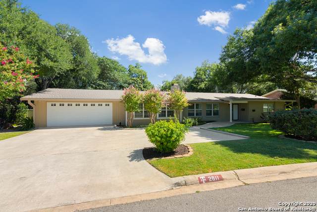 2911 Woodcrest Dr - Photo 1