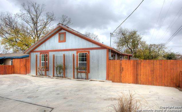 401 Dora St - Photo 1