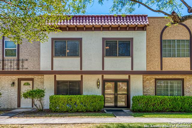 10851 Crown View - Photo 1
