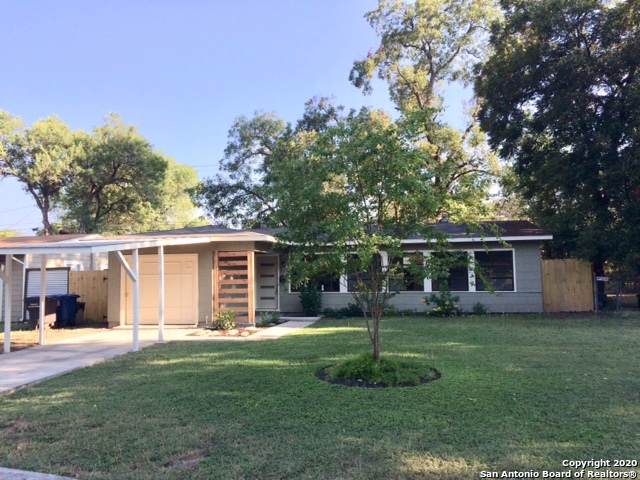 323 Basswood Dr - Photo 1