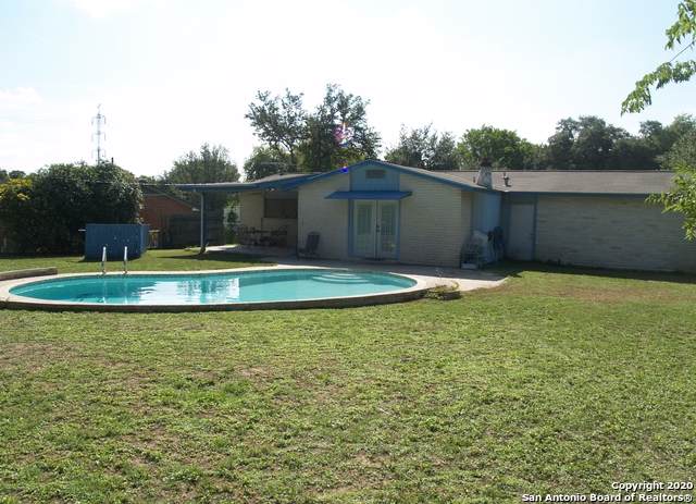105 Surrey Ln - Photo 1