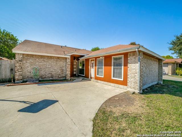 9418 Woodland Hills - Photo 1