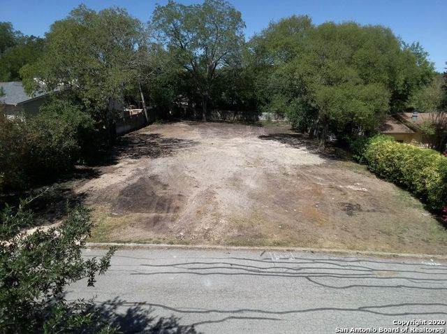 905 Ivy Ln - Photo 1