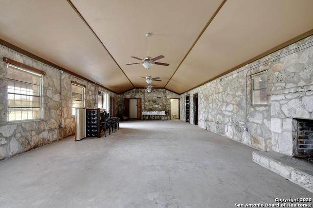 15309 W Fm 471 - Photo 1