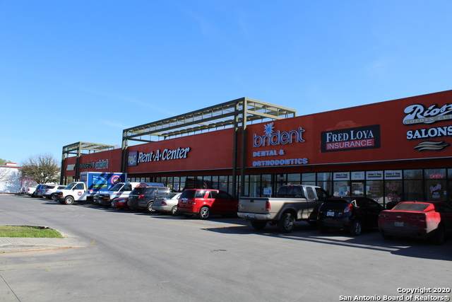 4622 Commerce St - Photo 1