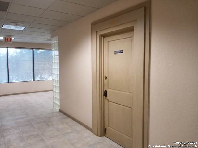 10609 Interstate 10 - Photo 1