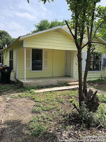 421 Avenue C - Photo 1