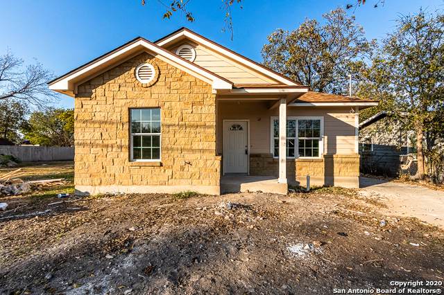 527 Lovera Blvd - Photo 1