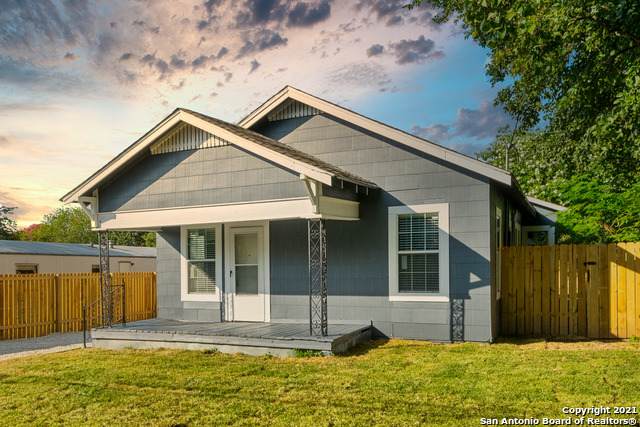 215 Victoria St - Photo 1