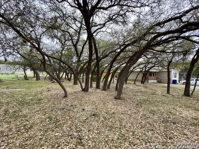 556 Flatrock Dr - Photo 1