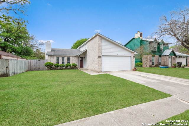 2422 Moss Bluff St - Photo 1