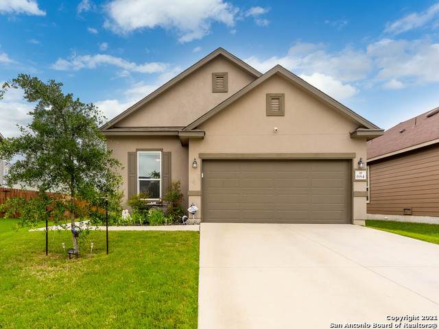 684 Theodore Dr - Photo 1