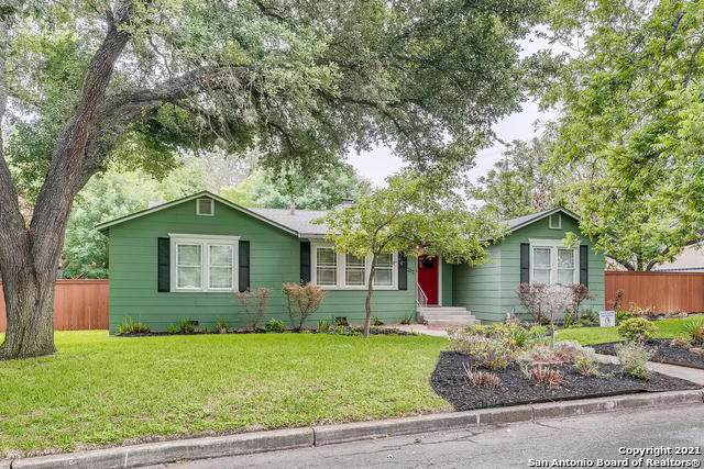 202 Retama Pl - Photo 1