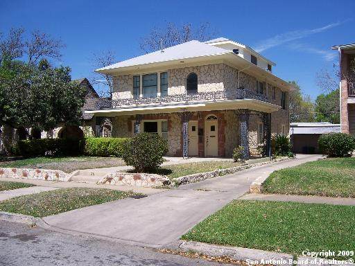 311 Rosewood Ave - Photo 1