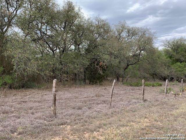 8926 Fm 1796 - Photo 1