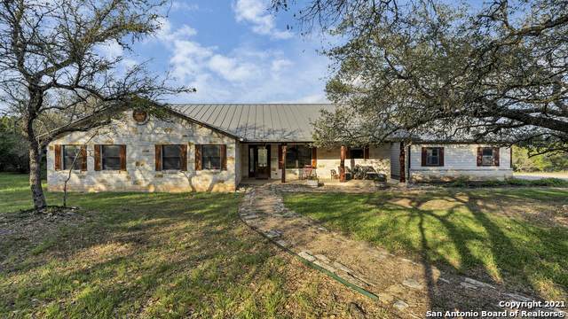 122 Pin Oak Trail - Photo 1