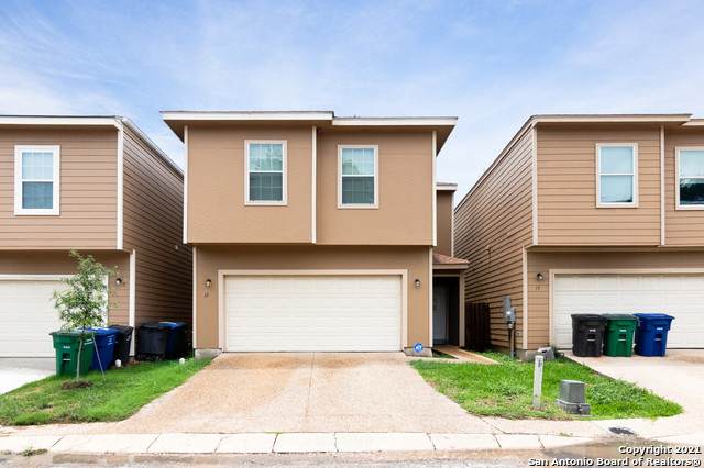 13 Oak Plaza - Photo 1