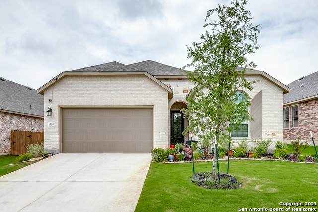 1558 Founders Park - Photo 1