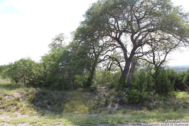 838 Rutherford - Photo 1