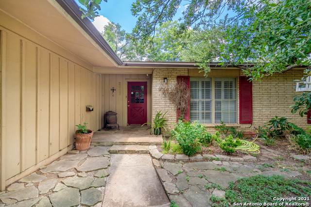2003 Flamingo Dr - Photo 1