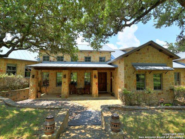 350 Lone Spur Ln - Photo 1