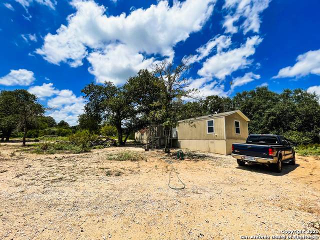205 Rhonda Dr - Photo 1