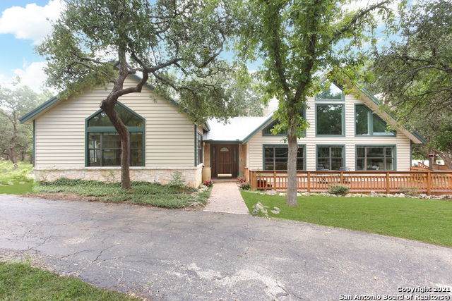 220 Hidden Oaks Dr - Photo 1