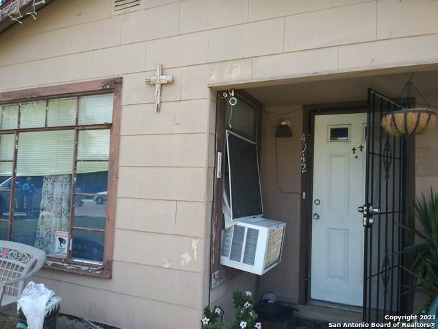 4942 Zulema Ave - Photo 1