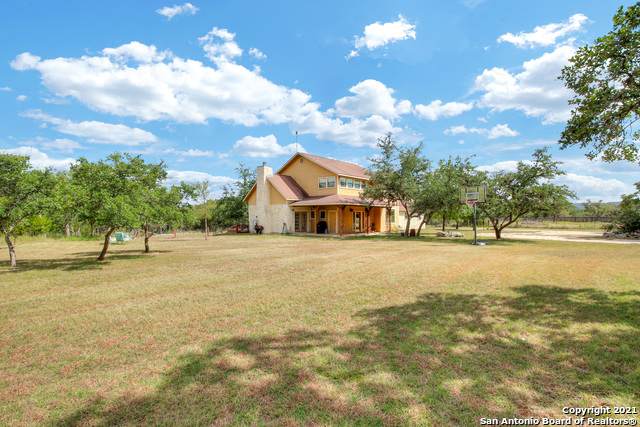 3245 Fm 470 - Photo 1