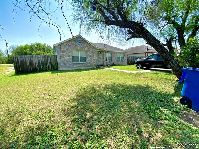 502 Regal View - Photo 1