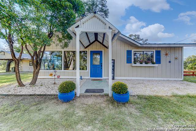 872 Whispering Winds Rd - Photo 1