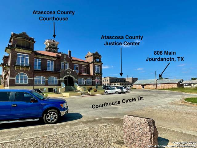 806 Main St - Photo 1