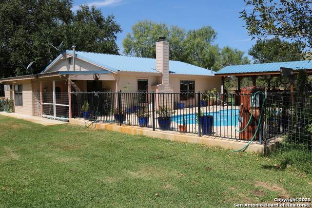 6875 Fm 2200 - Photo 1