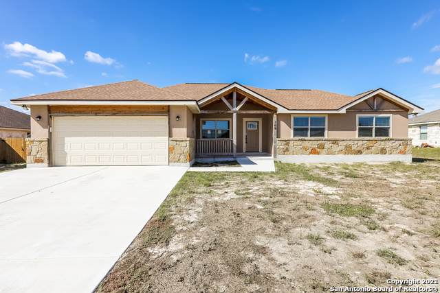 169 Turnberry - Photo 1