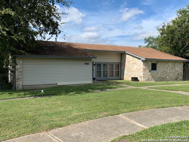 5607 Charwood Dr - Photo 1