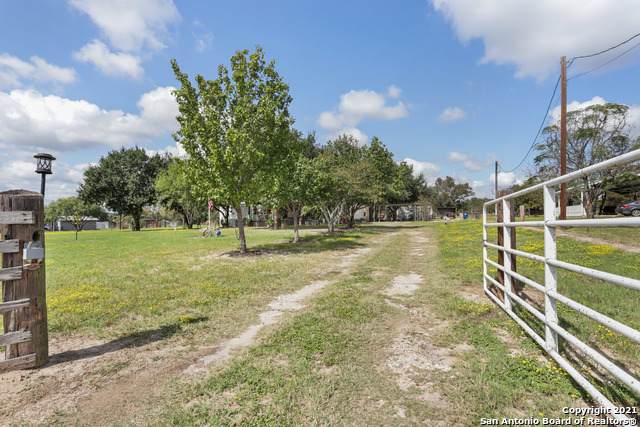 109 Oak Valley Dr - Photo 1