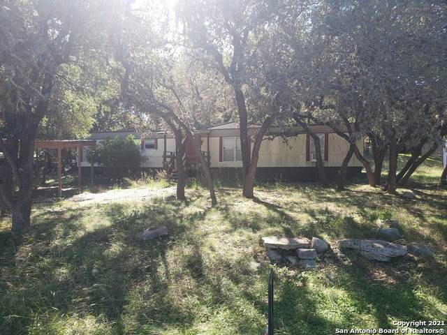 623 Royal Oak Dr - Photo 1
