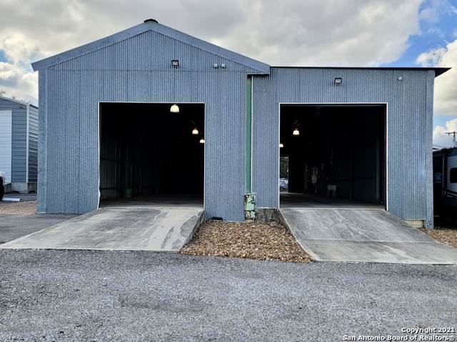 26256 Us Highway 281 N - Photo 1