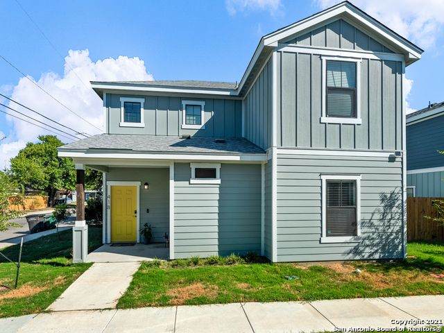 418 Lockhart - Photo 1