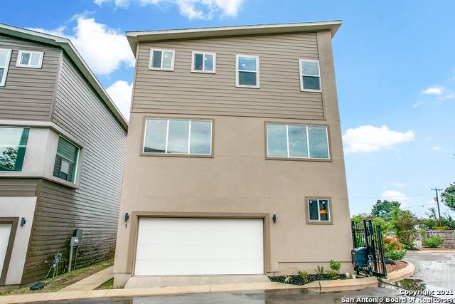 1618 Lawndale Dr - Photo 1