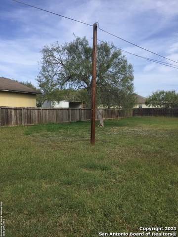 7818 Shetland Dr - Photo 1